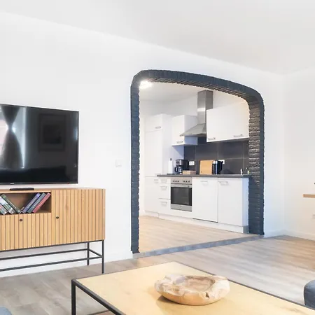 In Lueneburg, 2 Zimmer, Kueche, 80 Qm Luneburg
