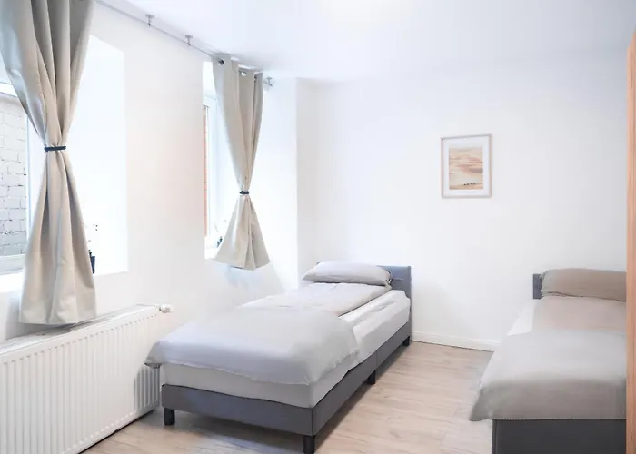 Appartement In Lueneburg, 2 Zimmer, Kueche, 80 Qm *