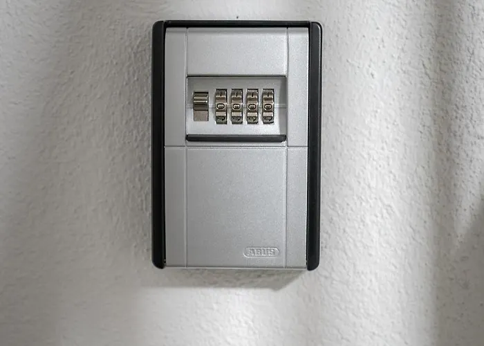 In Lueneburg, 2 Zimmer, Kueche, 80 Qm Lägenhet